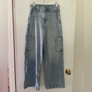 American Eagle Baggy Cargo Jeans